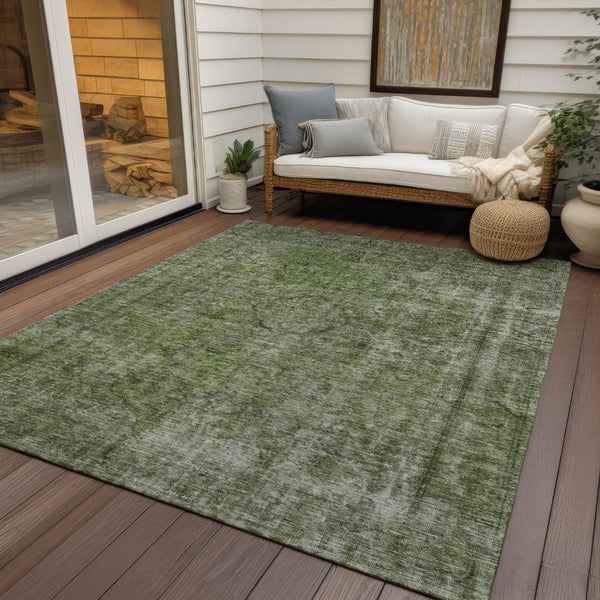 HomeRoots 5' Green and Silver Medallion Indoor Outdoor Area Rug - Stylish, Durable, Machine Washable Design 5' X 8' 616431