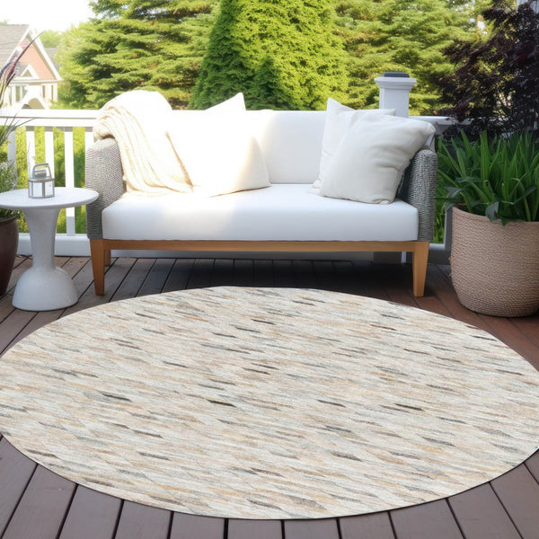 HomeRoots 5' Stylish Linen and Gray Geometric Area Rug - Durable, Washable Design for Indoor and Outdoor Use 8' Round 616558