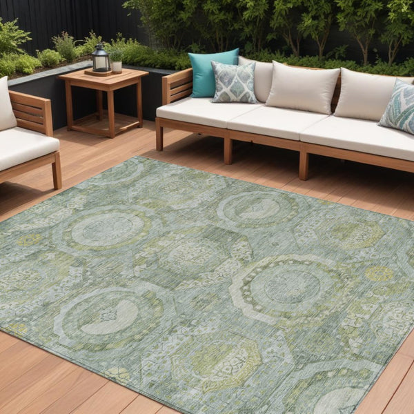 HomeRoots 5' Sage and Gold Medallion Area Rug – Timeless, Durable, and Washable for Indoor & Outdoor Spaces 10' X 14' 616579