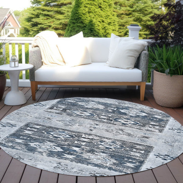 HomeRoots 5' Blue and Denim Blue Aztec Indoor Outdoor Area Rug - Stylish, Washable, and Durable for Any Space 8' Round 616594