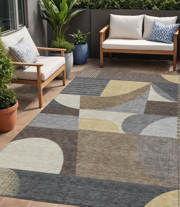 HomeRoots 5' Geometric Indoor Outdoor Area Rug in Brown Taupe and Wheat – Durable, Washable, Stylish Design 5' X 8' 616719