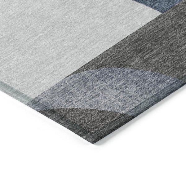 HomeRoots 5' Modern Geometric Area Rug in Gray-Blue & Ivory – Washable, Durable for Indoor/Outdoor Spaces 5' X 8' 616725