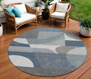 HomeRoots 5' Modern Geometric Area Rug in Gray-Blue & Ivory – Washable, Durable for Indoor/Outdoor Spaces 8' Round 616726