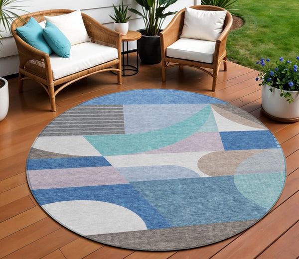 HomeRoots 5' Modern Geometric Area Rug in Sky Blue, Teal, and Brown - Washable, Durable for Indoor & Outdoor Use 8' Round 616744