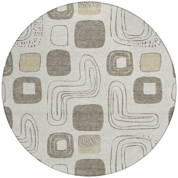 HomeRoots 5' Modern Geometric Area Rug in Beige and Tan – Washable Indoor/Outdoor Durable Style for Any Space 8' Round 616798