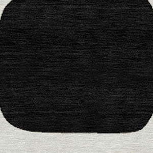 HomeRoots 8' Ivory Black and Beige Round Geometric Area Rug - Modern Washable Design for Indoor/Outdoor Use 616816