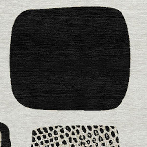 HomeRoots 8' Ivory Black and Beige Round Geometric Area Rug - Modern Washable Design for Indoor/Outdoor Use 616816