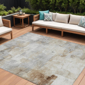HomeRoots 5' Versatile Linen Gray and Ivory Abstract Indoor Outdoor Area Rug for Modern Living Spaces 9' X 12' 616872