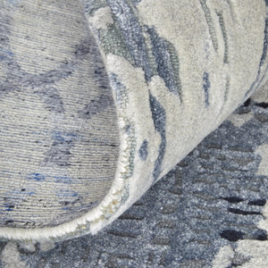 Homeroots 10' Hand Tufted Abstract Area Rug - Unique Artisan Crafted Design For Style And Comfort In Any Room Blue,Ivory Wool Blend 616929