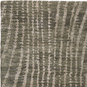 Homeroots 10' Stylish Abstract Area Rug - Durable, Stain Resistant & Perfect For Homes With Kids And Pets! Green,Tan Polypropylene Blend 616966