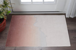 Homeroots 10' X 14' Ombre Hand-tufted Area Rug - Soft, Stain-resistant Wool Blend For Stylish Home Décor Pink,Ivory Wool Blend 617011