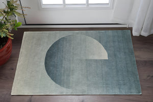 Homeroots 10' X 14' Geometric Hand-tufted Area Rug – Artisan-crafted, Stain Resistant, Perfect For Family Spaces Blue,White Wool Blend 617017