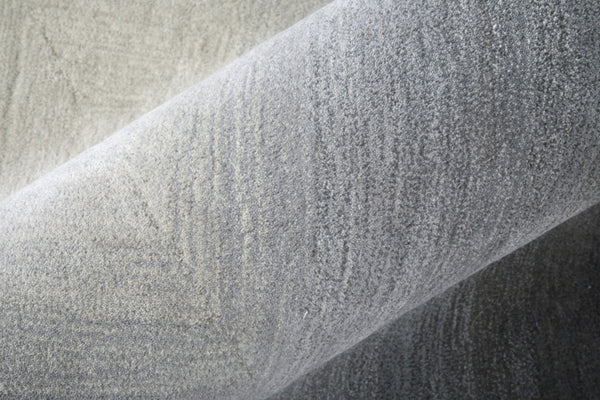 Homeroots 2' X 3' Abstract Hand-tufted Area Rug – Unique Artistry, Stain Resistant, Perfect For Any Space Black,White,Gray Wool Blend 617039