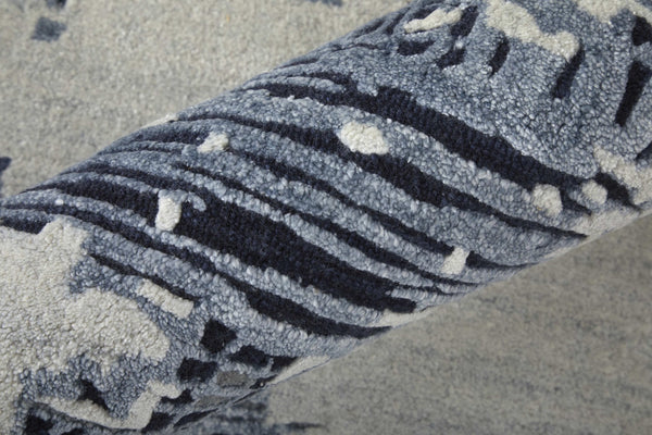 Homeroots 10' Hand Tufted Abstract Area Rug - Unique Artisan Crafted Design For Style And Comfort In Any Room Blue,Ivory Wool Blend 617065