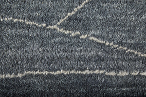 Homeroots 8' X 10' Gray And Ivory Abstract Hand Knotted Distressed Area Rug - Stain Resistant, Unique Style! Gray,Ivory Wool Blend 617264