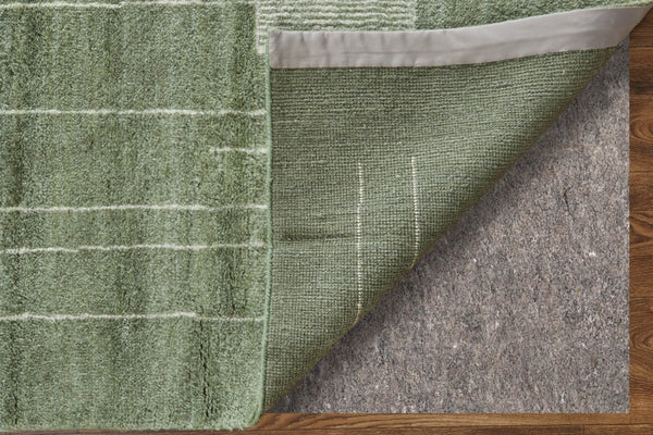 Homeroots 8' X 10' Hand Knotted Green And Ivory Abstract Area Rug - Unique, Stain Resistant, Bohemian Charm! Green,Ivory Wool Blend 617265