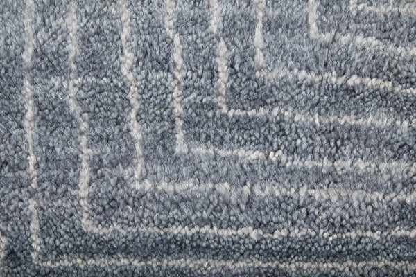 Homeroots 8' X 10' Gray And Ivory Abstract Hand Knotted Area Rug - Stylish, Stain Resistant, Unique Bohemian Design Gray,Ivory Wool Blend 617267