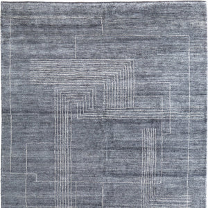 Homeroots 8' X 10' Gray And Ivory Abstract Hand Knotted Area Rug - Stylish, Stain Resistant, Unique Bohemian Design Gray,Ivory Wool Blend 617267