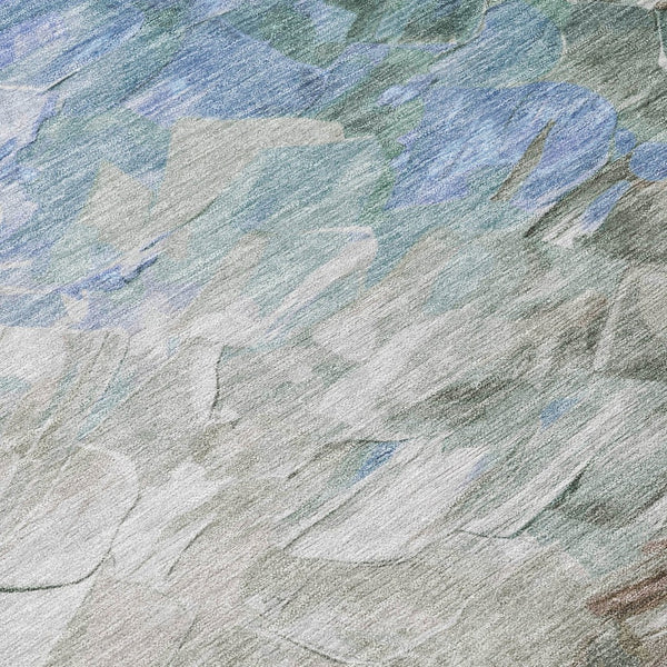 HomeRoots 5' Elevate Your Space with a Stylish Denim Blue and Taupe Abstract Washable Indoor/Outdoor Rug 8' Round 617349