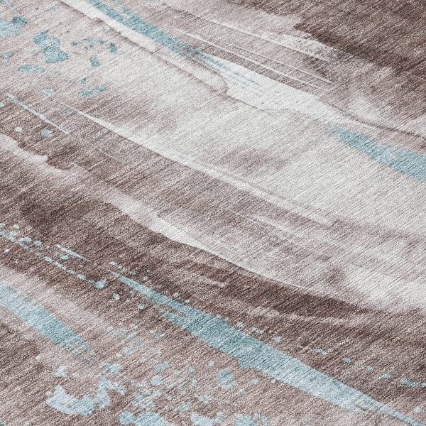 HomeRoots 5' Stylish Abstract Washable Area Rug in Taupe, Sky Blue & Ivory for Indoor/Outdoor Spaces 8' Round 617445