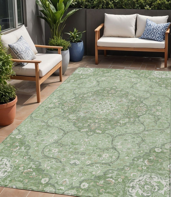 HomeRoots 5' Artichoke Green Medallion Area Rug - Stylish, Durable, Washable for Indoor & Outdoor Use 5' X 8' 617450