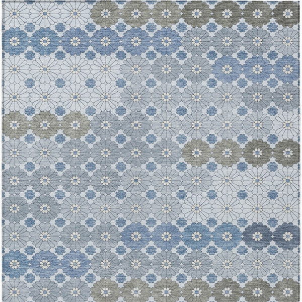 HomeRoots 5' Denim Blue Gray Floral Indoor Outdoor Area Rug - Stylish, Durable, Washable for High-Traffic Spaces 5' X 8' 617495