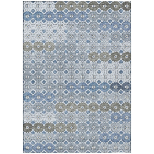 HomeRoots 5' Denim Blue Gray Floral Indoor Outdoor Area Rug - Stylish, Durable, Washable for High-Traffic Spaces 5' X 8' 617495