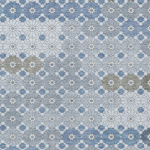 HomeRoots 5' Denim Blue Gray Floral Indoor Outdoor Area Rug - Stylish, Durable, Washable for High-Traffic Spaces 5' X 8' 617495