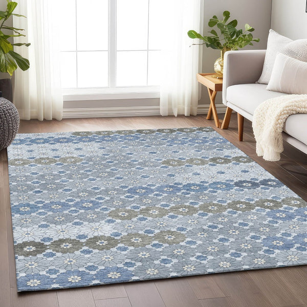 HomeRoots 5' Denim Blue Gray Floral Indoor Outdoor Area Rug - Stylish, Durable, Washable for High-Traffic Spaces 5' X 8' 617495