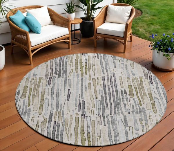 HomeRoots 5' Versatile Beige and Gray Striped Area Rug - Machine Washable, Durable for Indoor and Outdoor Use 8' Round 617688