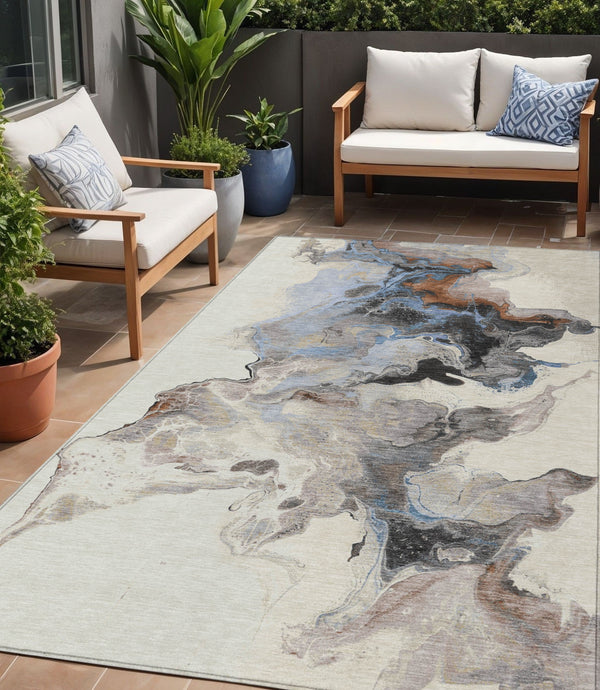 Homeroots 3' Abstract Washable Area Rug - Stylish Indoor Outdoor Design, Durable, Stain Resistant, Versatile Beige Polyester 617813