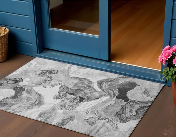 Homeroots 3' Abstract Washable Indoor Outdoor Area Rug - Stylish, Durable, And Perfect For High Traffic Spaces Gray Polyester 617884