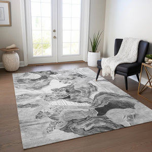 Homeroots 3' Abstract Washable Indoor Outdoor Area Rug - Stylish, Durable, And Perfect For High Traffic Spaces Gray Polyester 617884