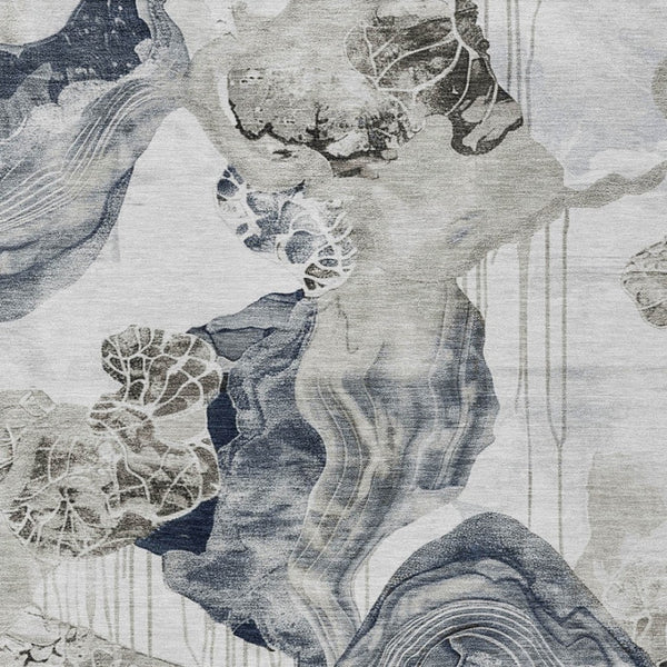 Homeroots 3' Abstract Washable Indoor Outdoor Area Rug - Stylish, Durable, And Perfect For High Traffic Spaces Ivory Polyester 617891