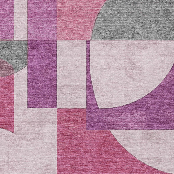 Homeroots 3' Geometric Washable Indoor Outdoor Area Rug - Stylish, Durable & Stain Resistant For Any Space Blush Polyester 617896