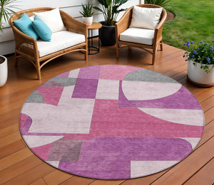 Homeroots 3' Geometric Washable Indoor Outdoor Area Rug - Stylish, Durable & Stain Resistant For Any Space Blush Polyester 617898