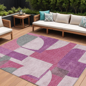 Homeroots 3' Geometric Washable Indoor Outdoor Area Rug - Stylish, Durable & Stain Resistant For Any Space Blush Polyester 617899