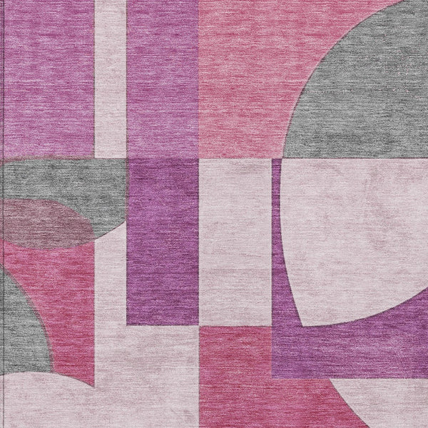 Homeroots 3' Geometric Washable Indoor Outdoor Area Rug - Stylish, Durable & Stain Resistant For Any Space Blush Polyester 617900