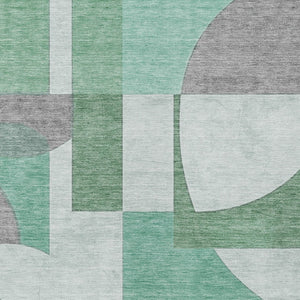 Homeroots 3' Geometric Washable Indoor Outdoor Area Rug - Stylish, Durable & Stain Resistant For Any Space Green Polyester 617909