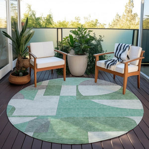 Homeroots 3' Geometric Washable Indoor Outdoor Area Rug - Stylish, Durable & Stain Resistant For Any Space Green Polyester 617910