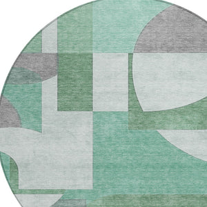 Homeroots 3' Geometric Washable Indoor Outdoor Area Rug - Stylish, Durable & Stain Resistant For Any Space Green Polyester 617910