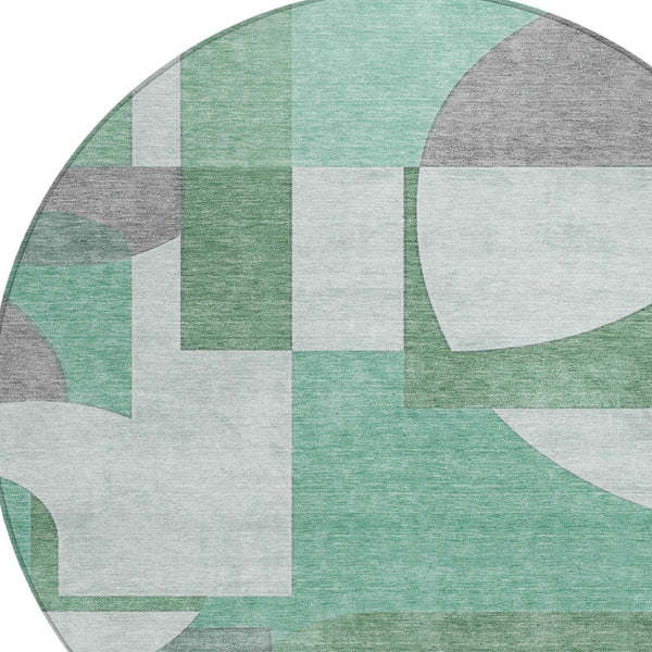 Homeroots 3' Geometric Washable Indoor Outdoor Area Rug - Stylish, Durable & Stain Resistant For Any Space Green Polyester 617910