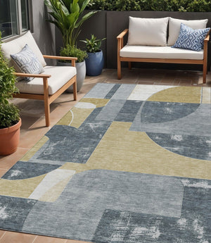 HomeRoots 5' Gray and Gold Geometric Indoor-Outdoor Area Rug - Durable, Washable, Modern Style for Any Space 5' X 8' 617915