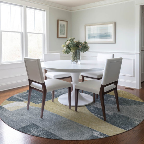 Homeroots 3' Geometric Washable Indoor Outdoor Area Rug - Stylish, Durable & Stain Resistant For Any Space Gray Polyester 617916