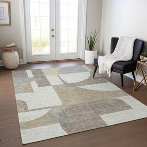 Homeroots 3' Geometric Washable Indoor Outdoor Area Rug - Stylish, Durable & Stain Resistant For Any Space Khaki Polyester 617921