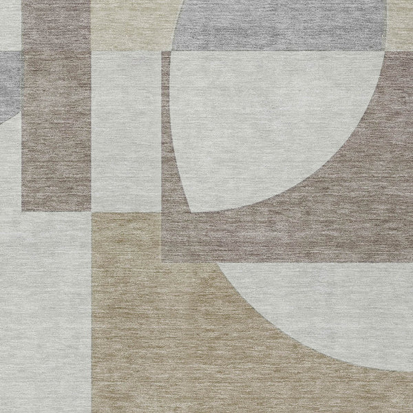 Homeroots 3' Geometric Washable Indoor Outdoor Area Rug - Stylish, Durable & Stain Resistant For Any Space Khaki Polyester 617924