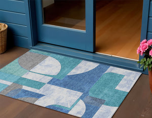 Homeroots 3' Geometric Washable Indoor Outdoor Area Rug - Stylish, Durable & Stain Resistant For Any Space Teal Polyester 617926