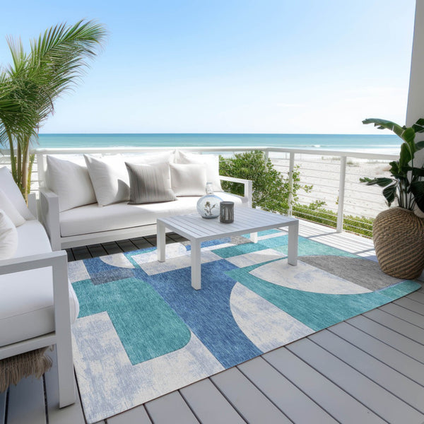 Homeroots 3' Geometric Washable Indoor Outdoor Area Rug - Stylish, Durable & Stain Resistant For Any Space Teal Polyester 617930
