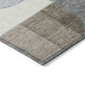 HomeRoots 5' Modern Taupe Gray and Ivory Geometric Washable Area Rug for Indoor and Outdoor Spaces 5' X 8' 617999