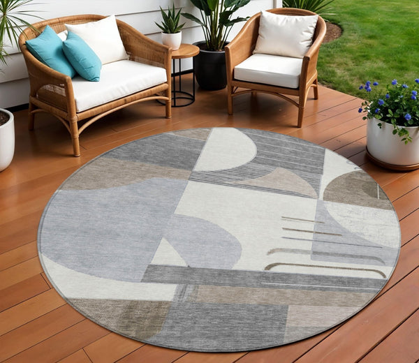 HomeRoots 5' Modern Taupe Gray and Ivory Geometric Washable Area Rug for Indoor and Outdoor Spaces 8' Round 618000